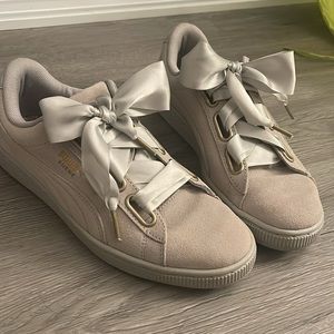 Limited edition Puma ribbon laced shoes